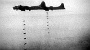 1943, un bombardiere B 17 mentre sta sorvolando Padova